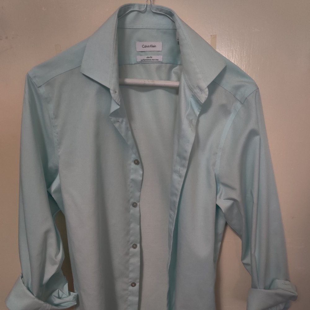 Calvin Klein Men's Dress Shirt Slim Fit